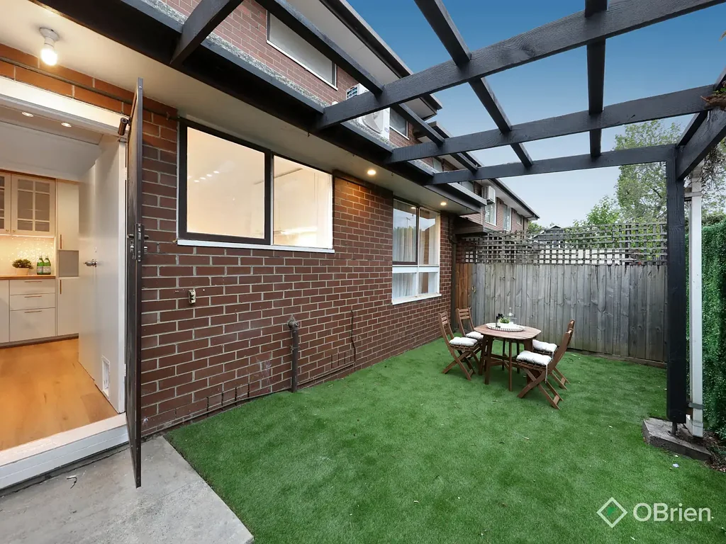 Malvern East 3ਬੈੱਡਰੂਮ A Rare and Remarkable Lifestyle Opportunity