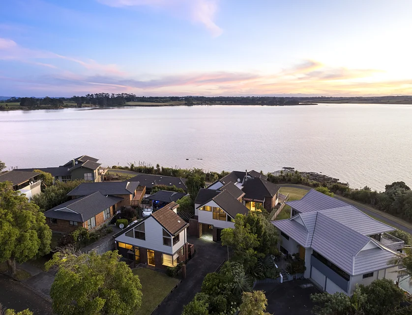 55 St Annes Crescent, Wattle Downs, Manukau City, 7房, 7浴, Home & Income