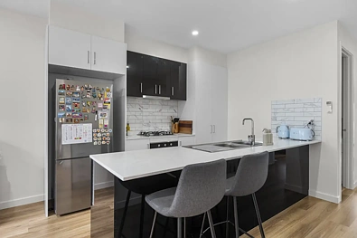 2/22 Luck Street, Eltham, VIC 3095, 3 Bedrooms, 2 Bathrooms, Townhouse