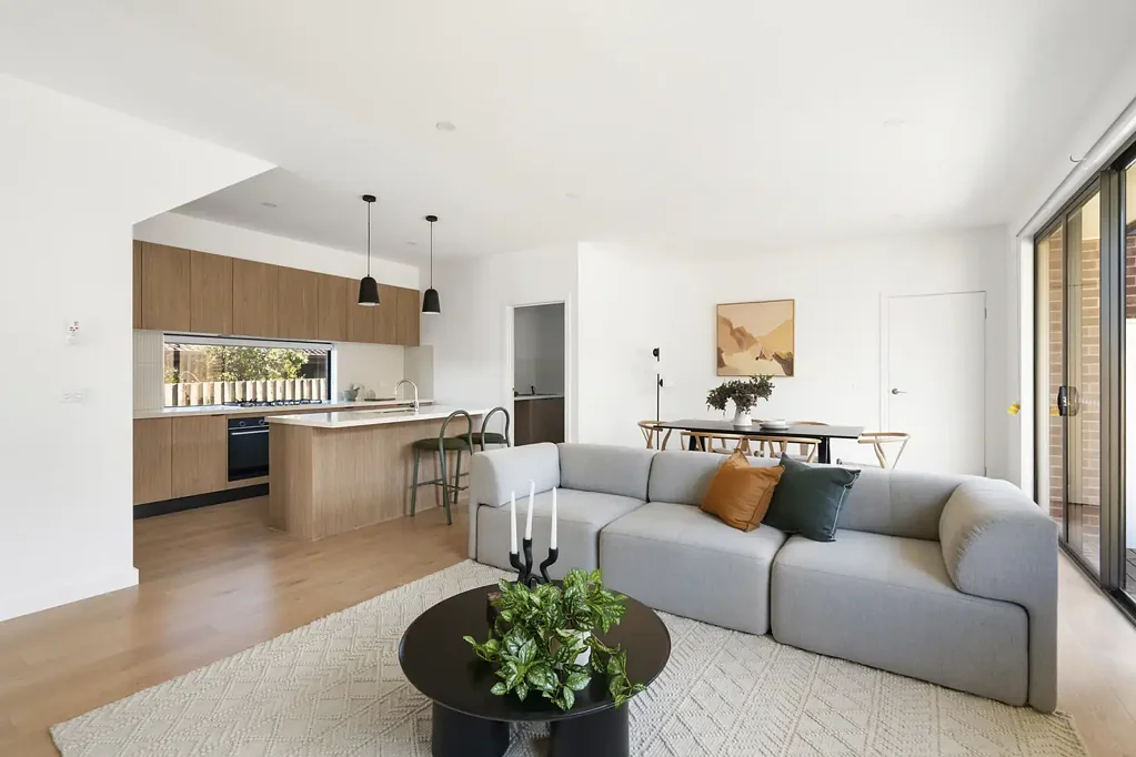 Bayswater 4Kwarto Near new convenient living