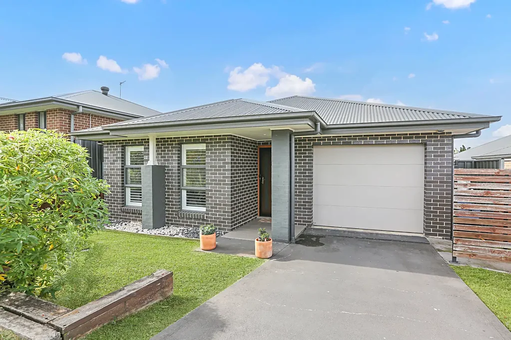 17a Brooks Reach Road, Horsley, NSW 2530