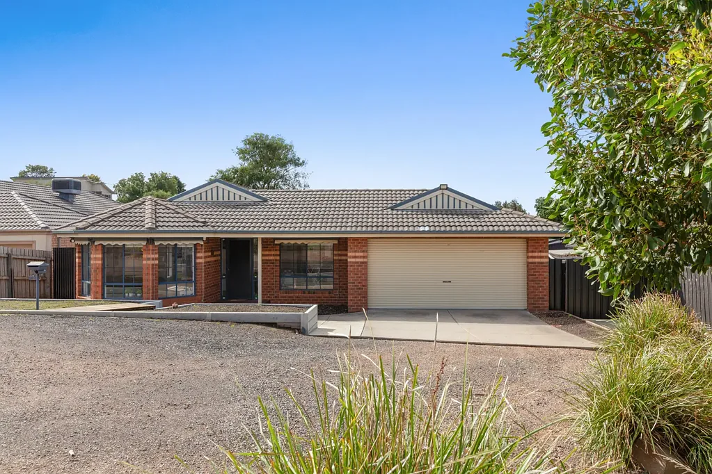 34 Silvertop Close, Wallan, VIC 3756