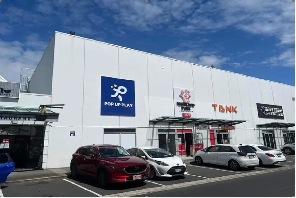 Pakuranga High Stud Retail | 180m2 | Highland Park