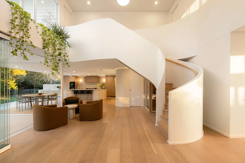 Warana 4Kwarto Oceanic House: Beachside Perfection