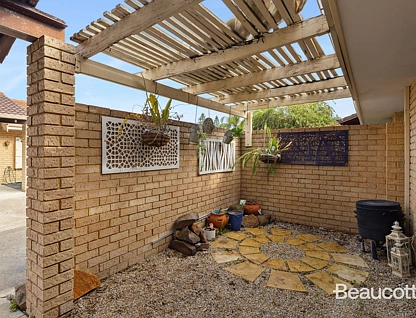 10/15 Honeysuckle Close, Ballajura, Swan, 2 침실, 1 욕실, House