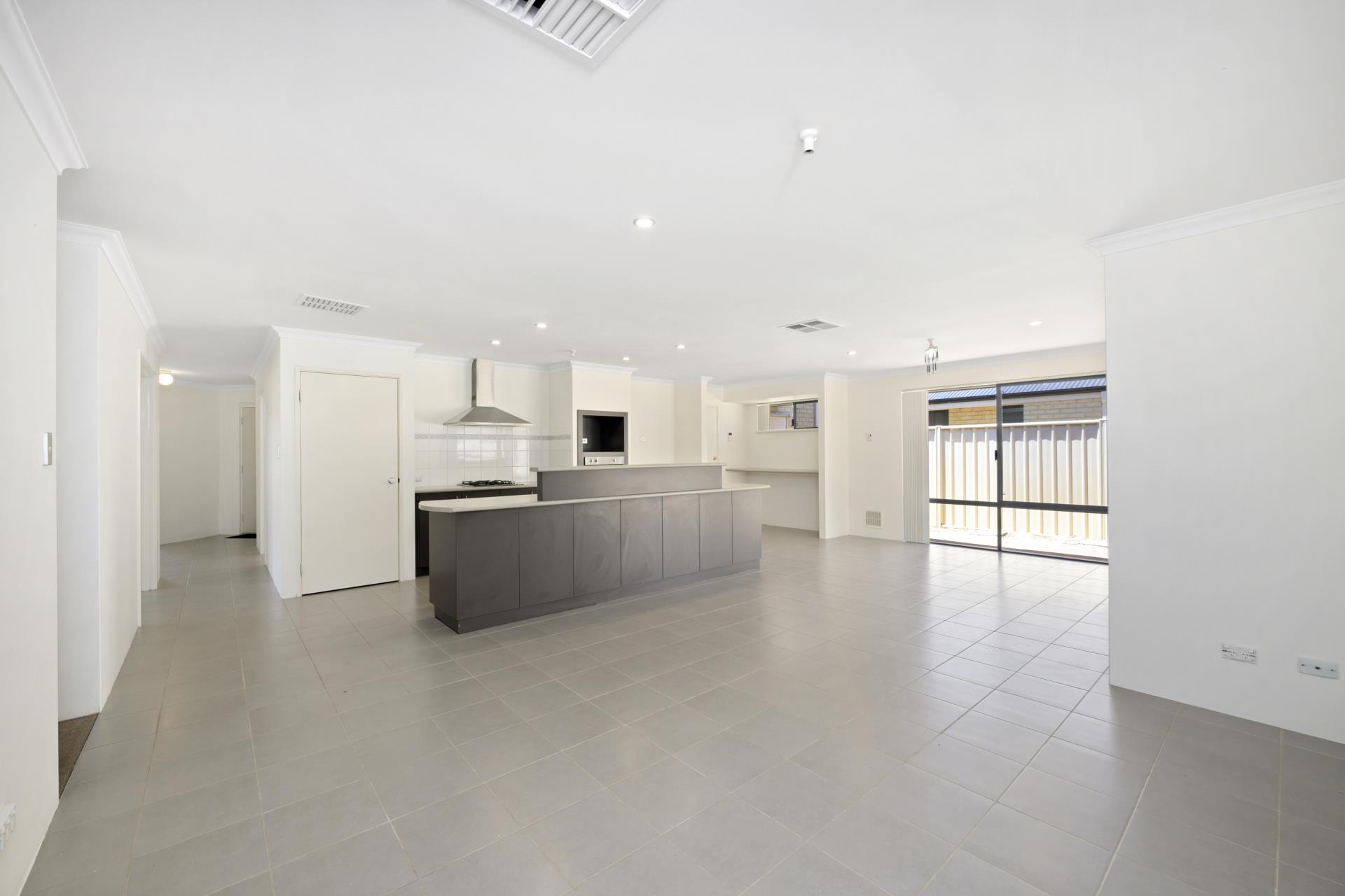 18 LENIHAN CNR, WATTLE GROVE WA 6107, 0 Schlafzimmer, 0 Badezimmer, House