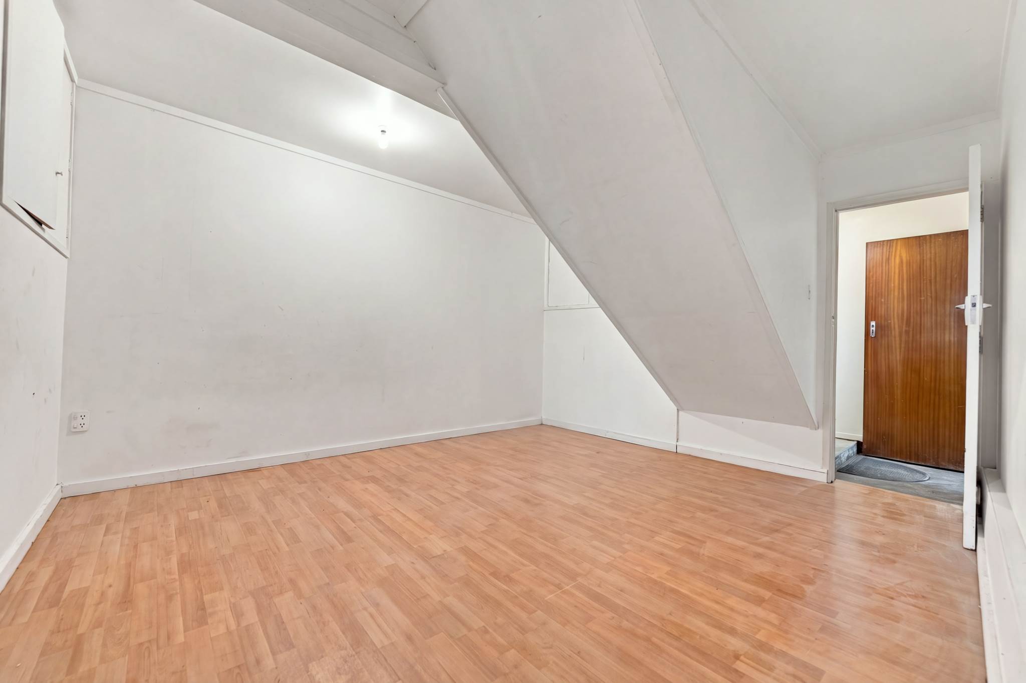 4 Dell Way, Highland Park, photo 16