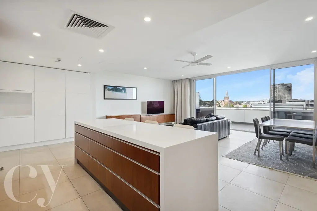 Wembley 2Kwarto Exclusive Top-Floor Living: Spacious Fully Furnished Apartment in Prime Wembley Location