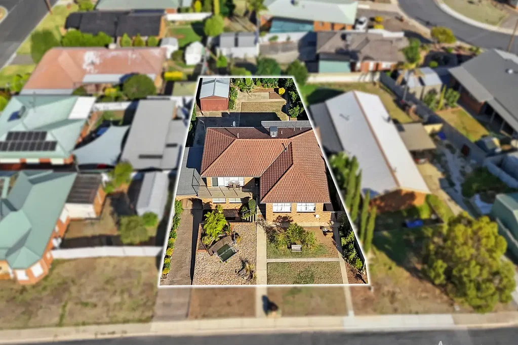 Maryborough 4 Bedroom Prestigious Location with Stunning Views Over the Town