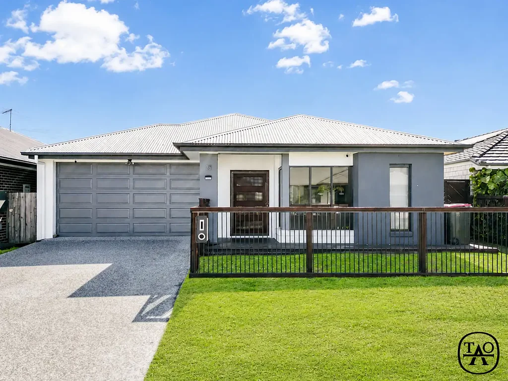 Contemporary Family Living with Premium Finishes in the Heart of Pallara