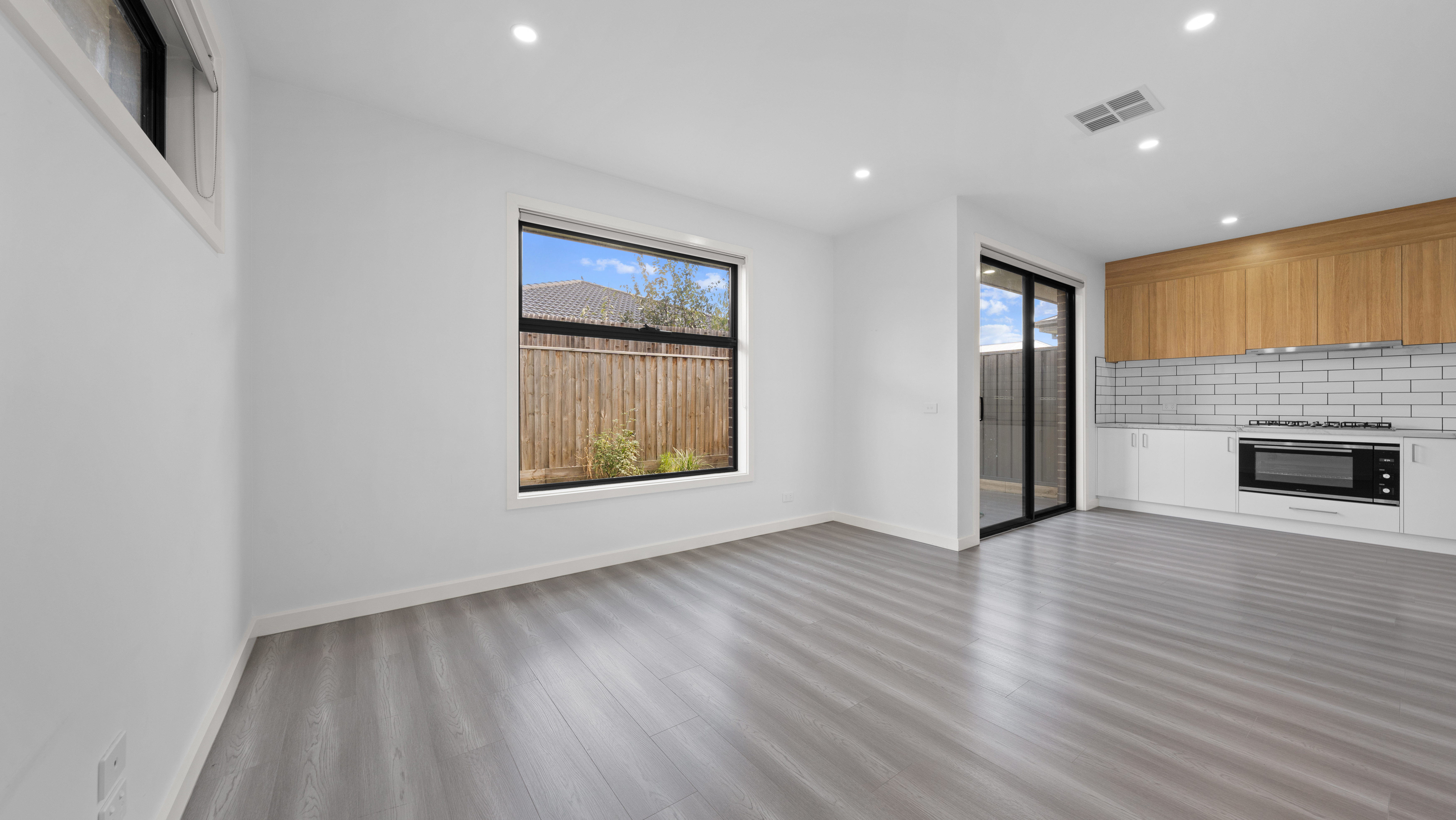 UNIT 4 7 CARAT ST, GREENVALE VIC 3059, 0 rūma, 0 rūma horoi, Townhouse