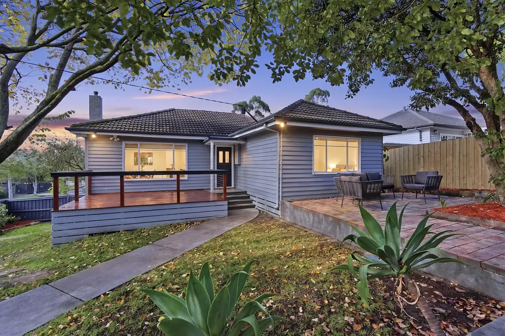 Burwood 2Phòng ngủ Leafy Family Living with Future Promise