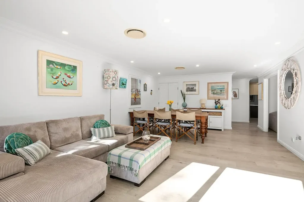Avalon Beach 3房  Immaculate Over 55�s Living, an Easy Walk to Avalon Village & Beach