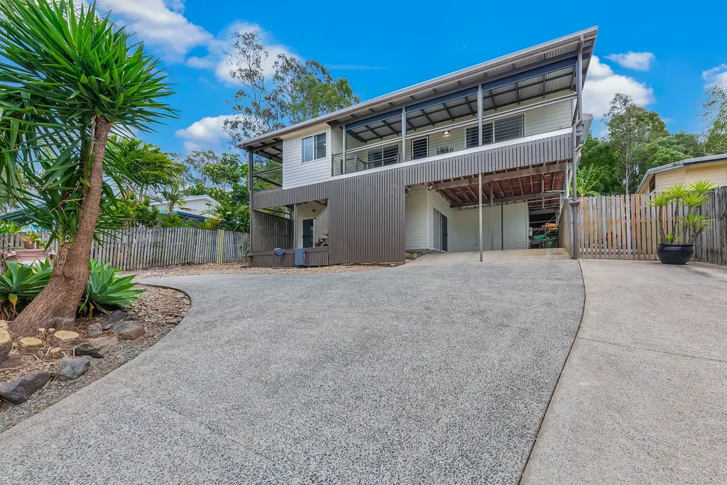 Cannonvale 4બેડરૂમ Turnkey Dual-Living Retreat: Renovated 4-Bed Total Layout Ready For Immediate Settlement