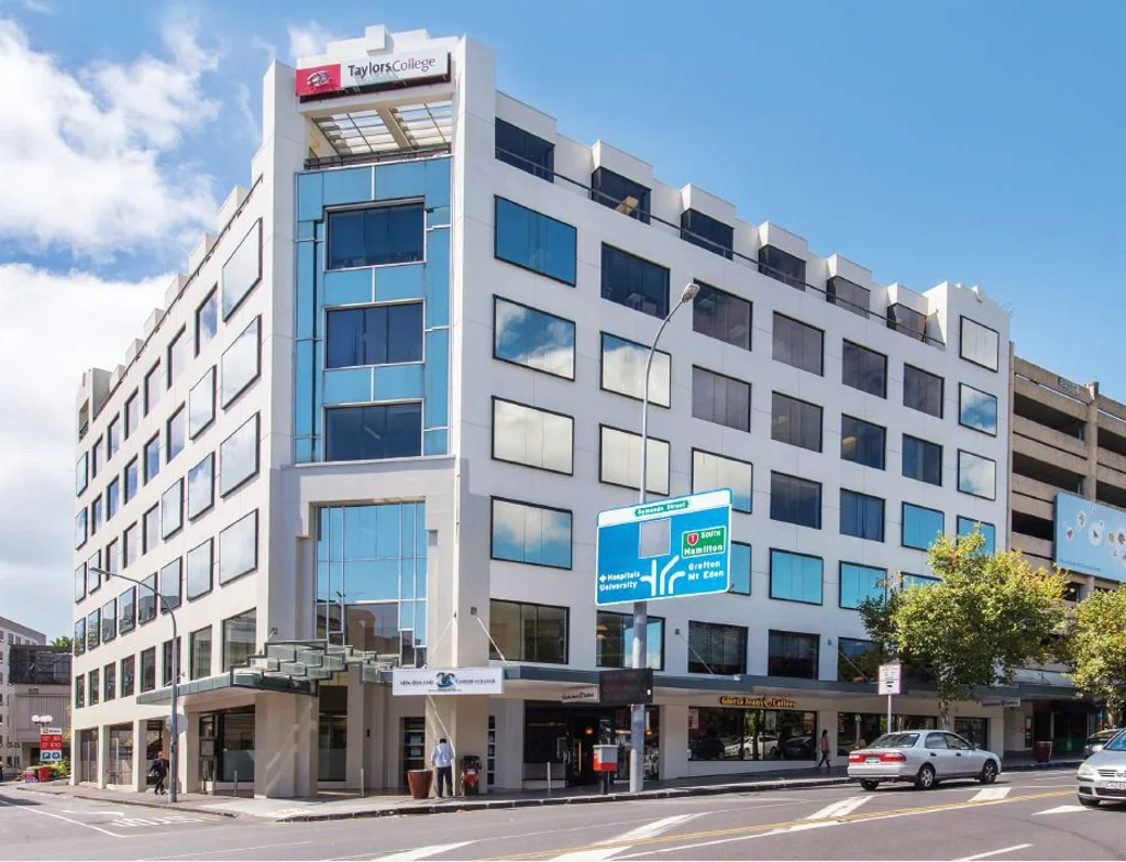 Auckland Central  Large Space on K Road