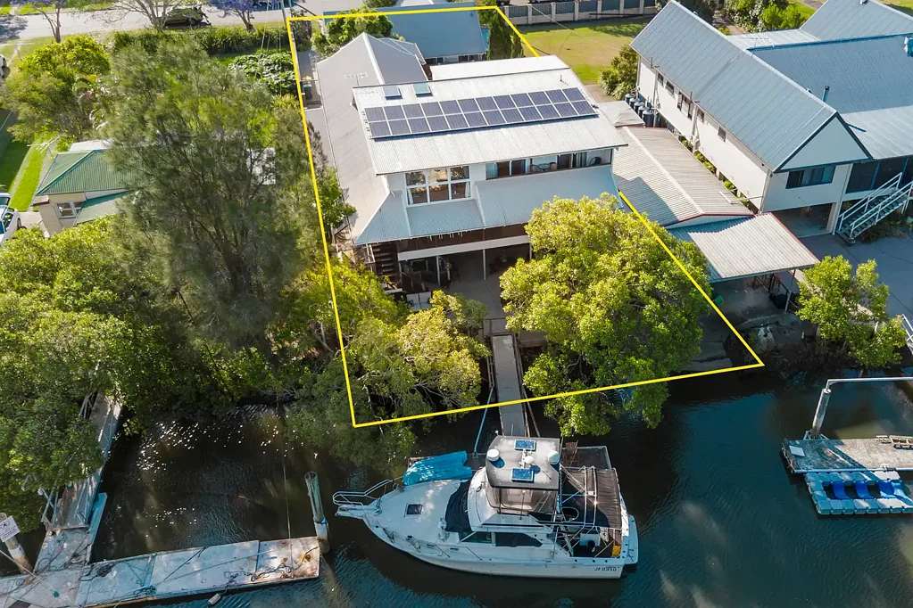Deagon 5ਬੈੱਡਰੂਮ Exclusive Once In A Lifetime Waterfront Estate