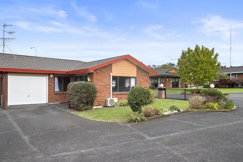 Pukekohe 2房  Vendors Say Sell! Over 55 Living.