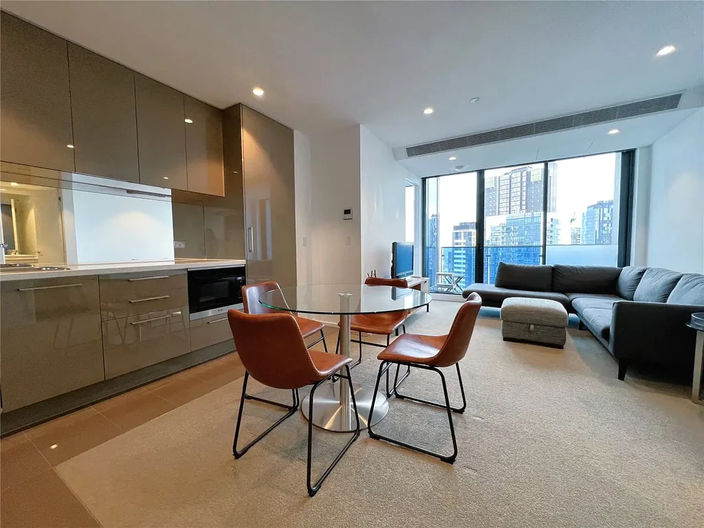 Fully FURNISHED- Luxurious and Modern One Bedroom apartment in Southbank