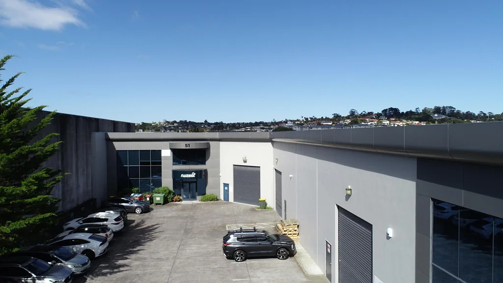 Albany Modern office/warehouse offered for lease