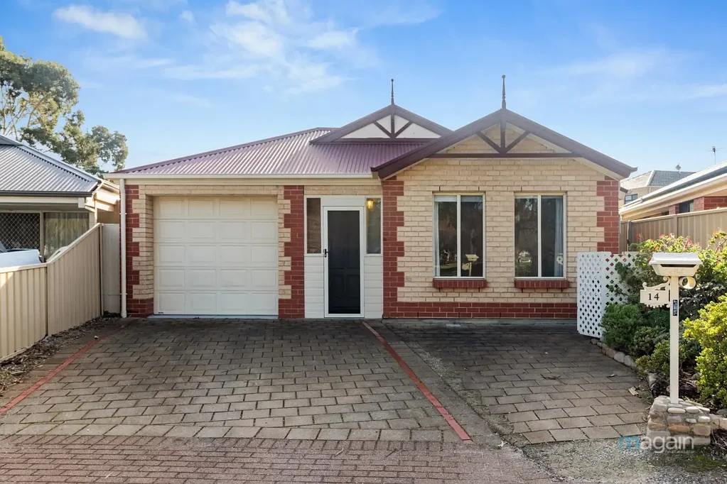 Family home - only a short drive to the beach