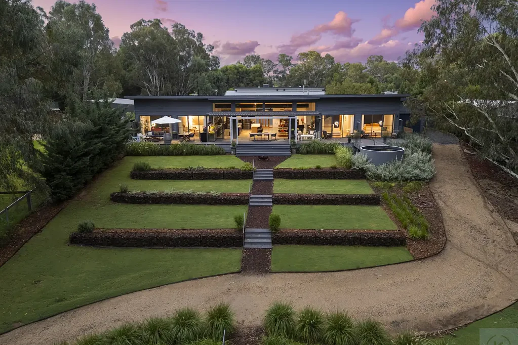 Tocumwal 4Moenga Prestige, Privacy & Panoramic Water Views