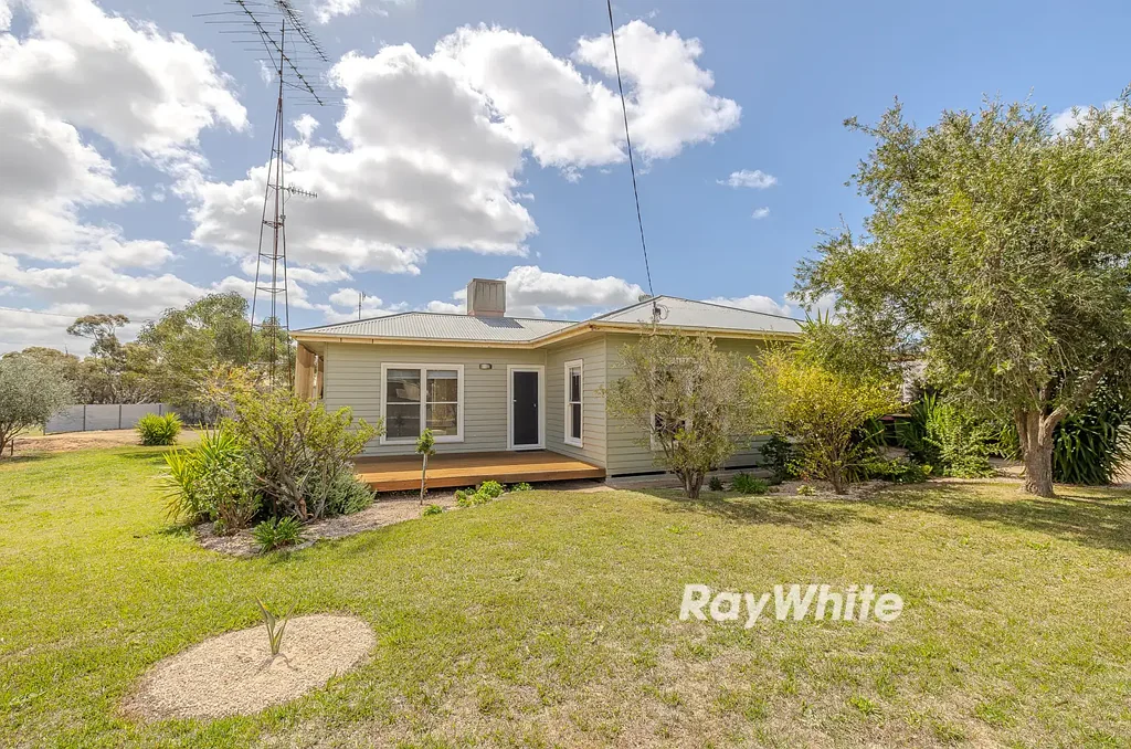 2-4 Monash Avenue, Underbool, VIC 3509