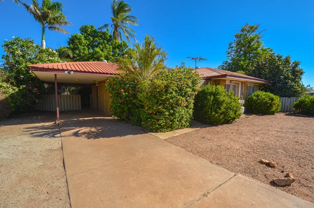 South Hedland 3房  SOLID BRICK HOME WITH A MASSIVE POWERED SHED