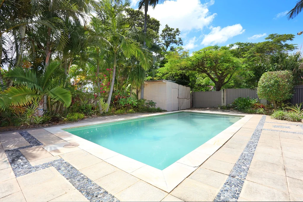 54 Currumburra Road, Ashmore, QLD 4214