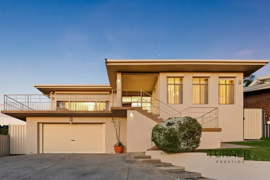 30 Woodhouse Crescent, Wattle Park, SA 5066