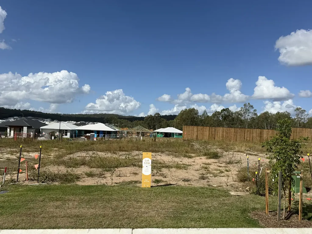 South Ripley Providence Estate 250m²地块 平坦易建 距离Ripley Town Centre近 靠近优质学校 未来发展有保障 Prime 250m² Flat Land South Ripley - Ready to Build