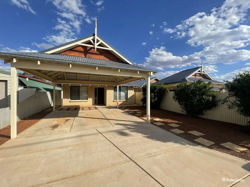 133 Campbell Street, West Lamington, WA 6430