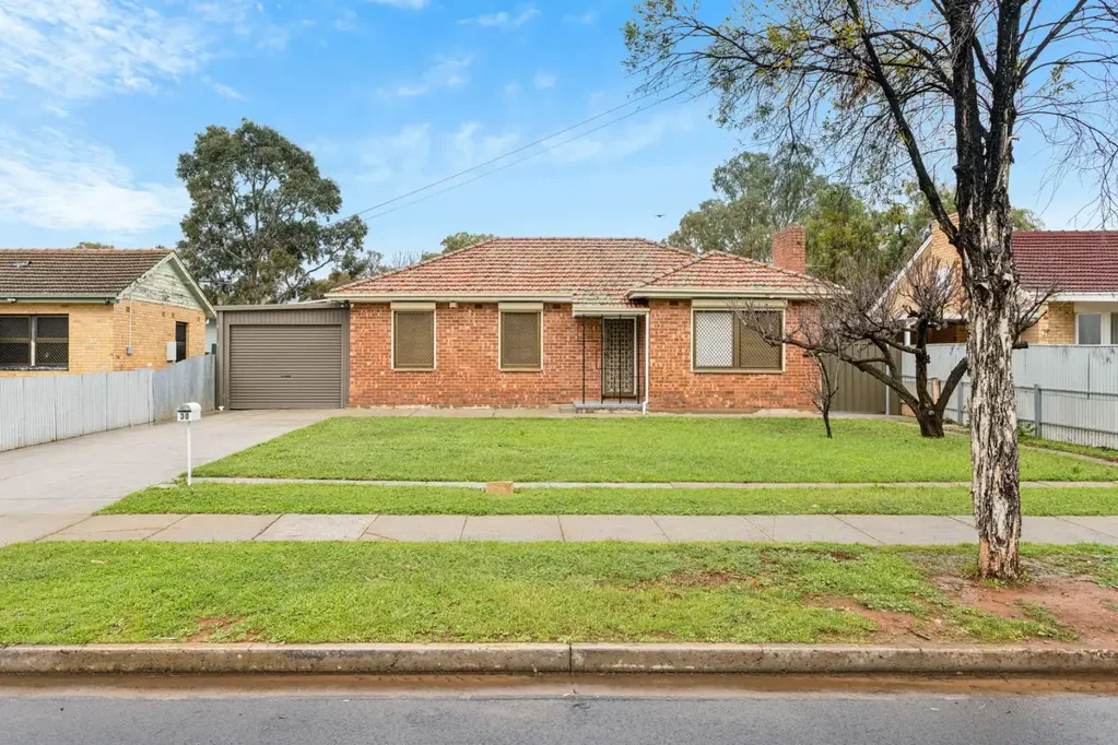 Elizabeth Vale 3 Bedroom Move-In Ready Home with Space, Security & Future Options