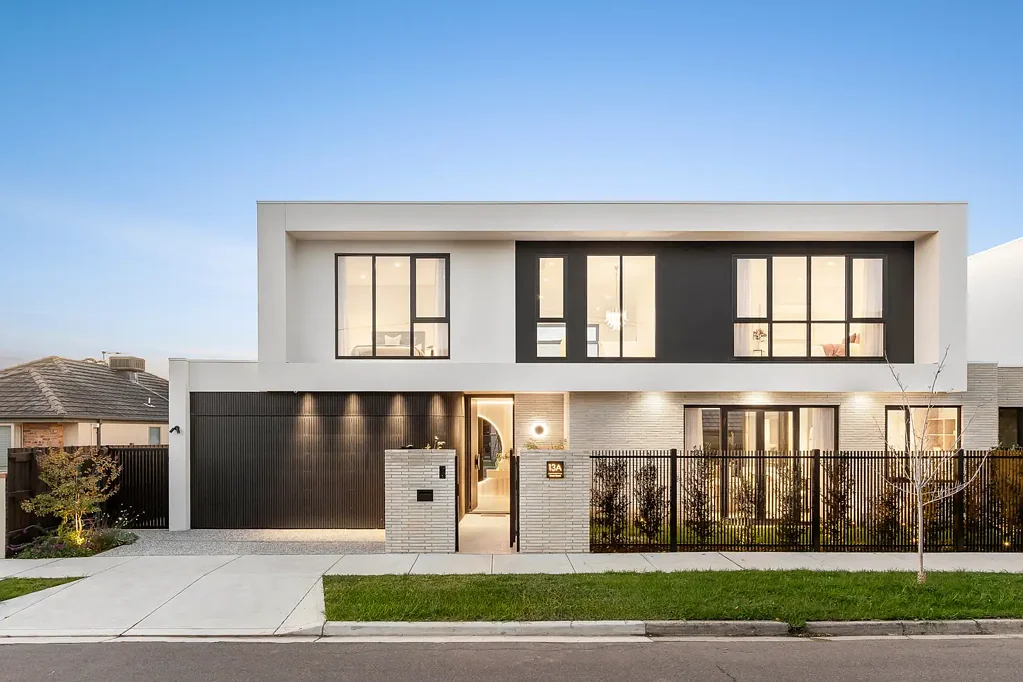 13A Small Road, Bentleigh, VIC 3204, 4 Bedrooms, 3 Bathrooms, Townhouse
