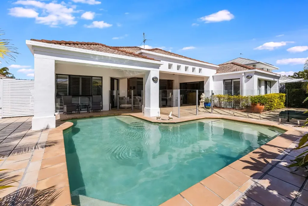 Pelican Waters 4 Bedroom IMMACULATE HOME IN PRIME PELICAN WATERS POSITON