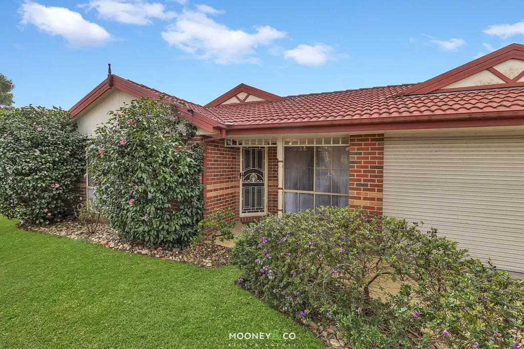 Cranbourne 5બેડરૂમ Spacious Five Bedroom Family Home in Brookland Greens