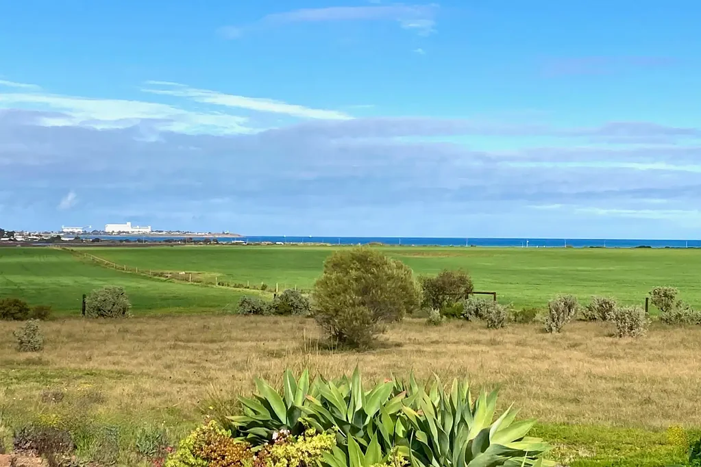 Ceduna Breathtaking Coastal Lifestyle with Panoramic Murat Bay Views