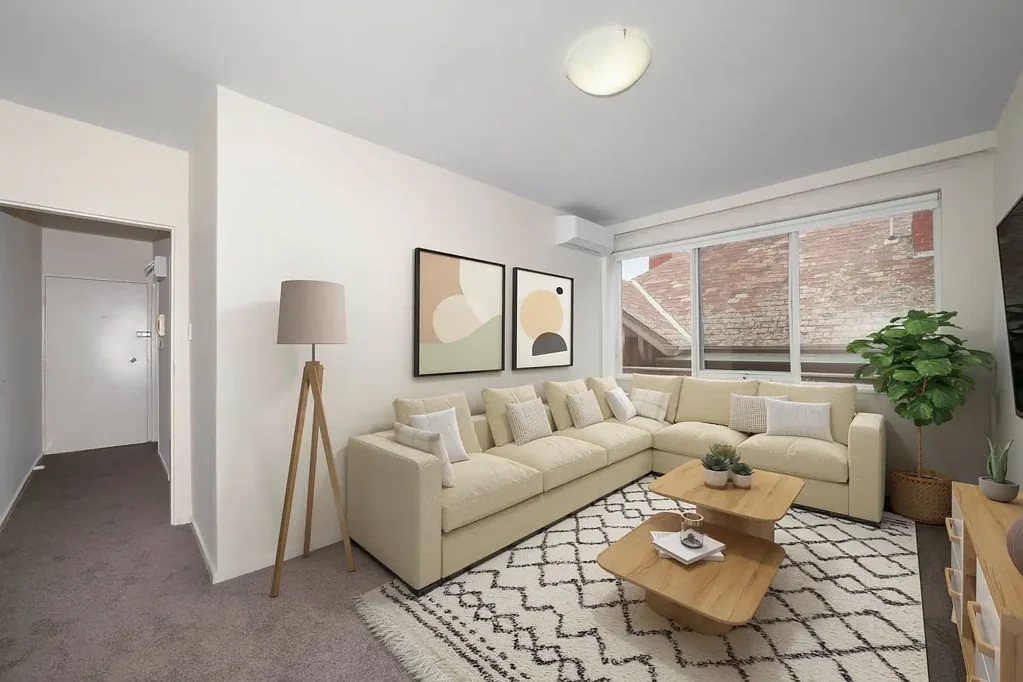 Beautifully Refreshed Apartment Offering Easy Low-Maintenance Living