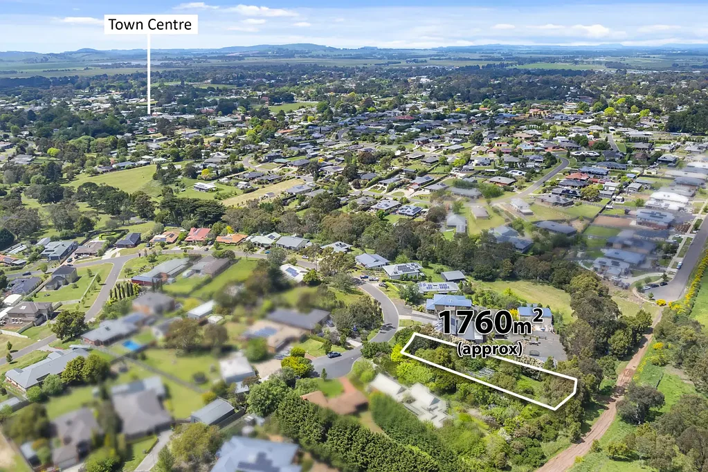 Romsey Premium 1,760 m² Allotment in an Established Court