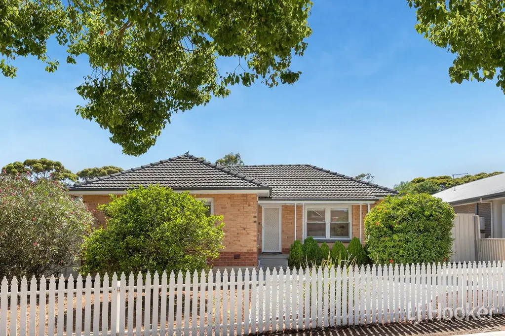46 Bloomfield Crescent, Elizabeth Downs, SA 5113