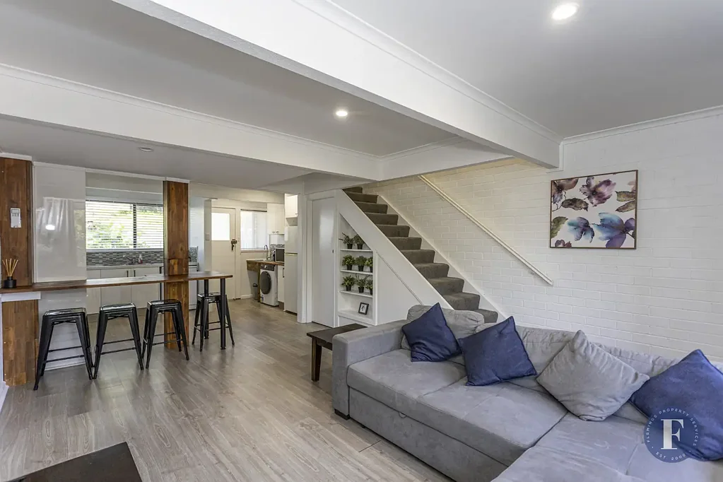 Cowra 2Phòng ngủ Modern Living