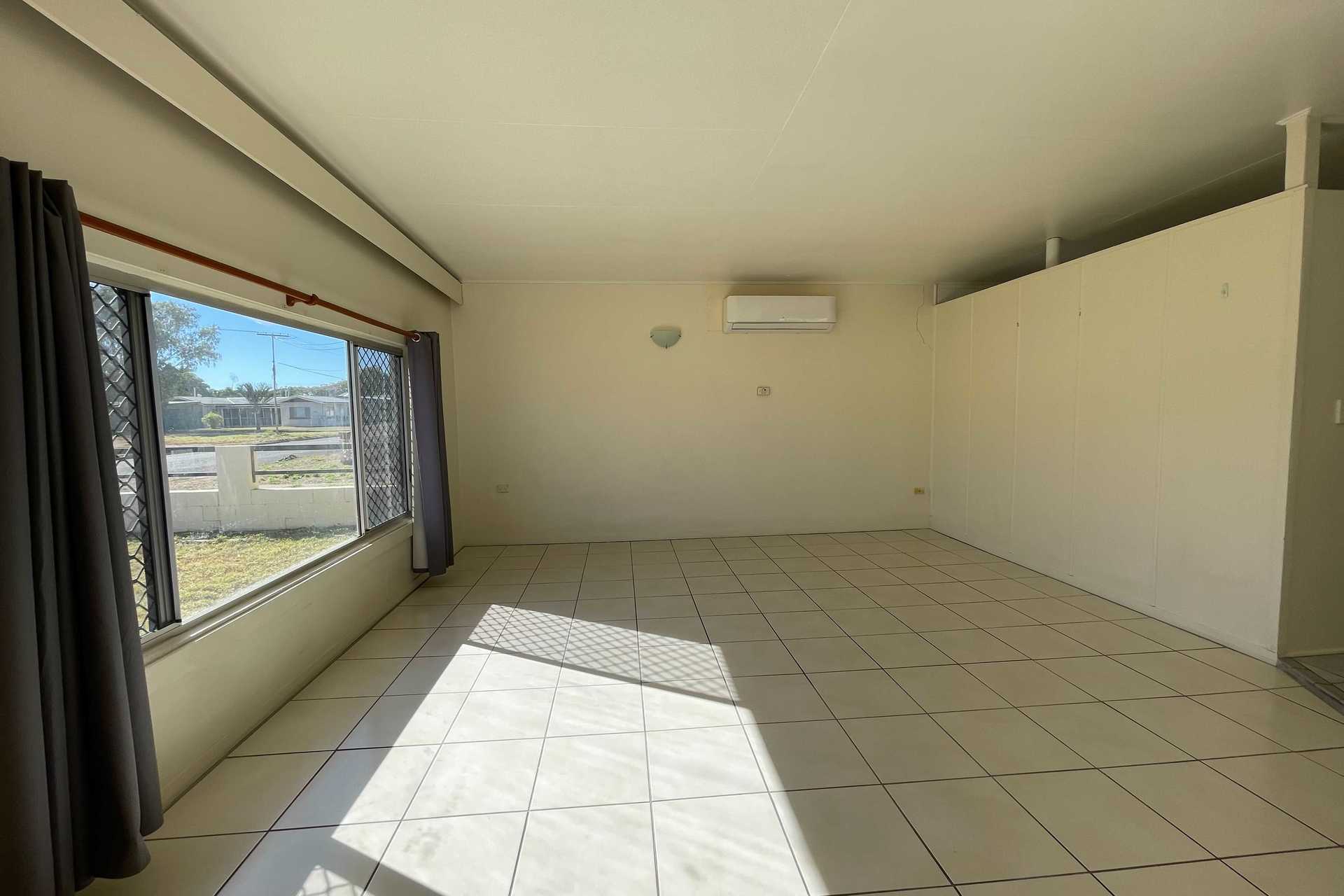 FLAT 1 23 ANN ST, MORNINGTON QLD 4825, 0 ਕਮਰੇ, 0 ਬਾਥਰੂਮ, Unit