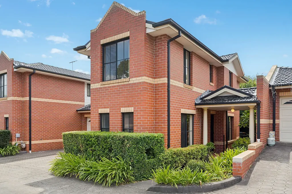 4/42-44 Cordeaux Street, Campbelltown, NSW 2560