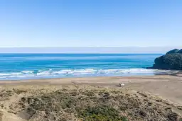 270 Bethells Road, Bethells Beach