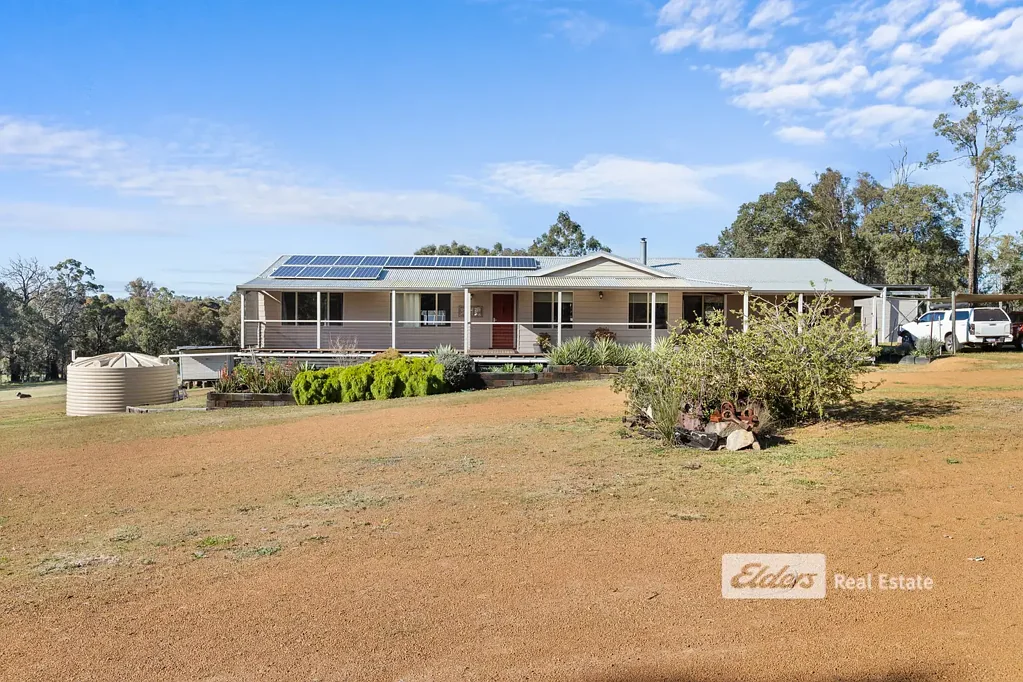 Collie 4Zimmer Off-grid acreage living, close to convenience