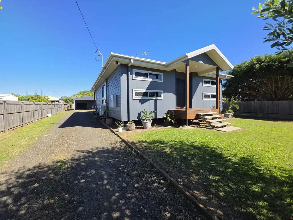 Modern 3-Bedroom Home with Vehicle Storage in Burnett Heads