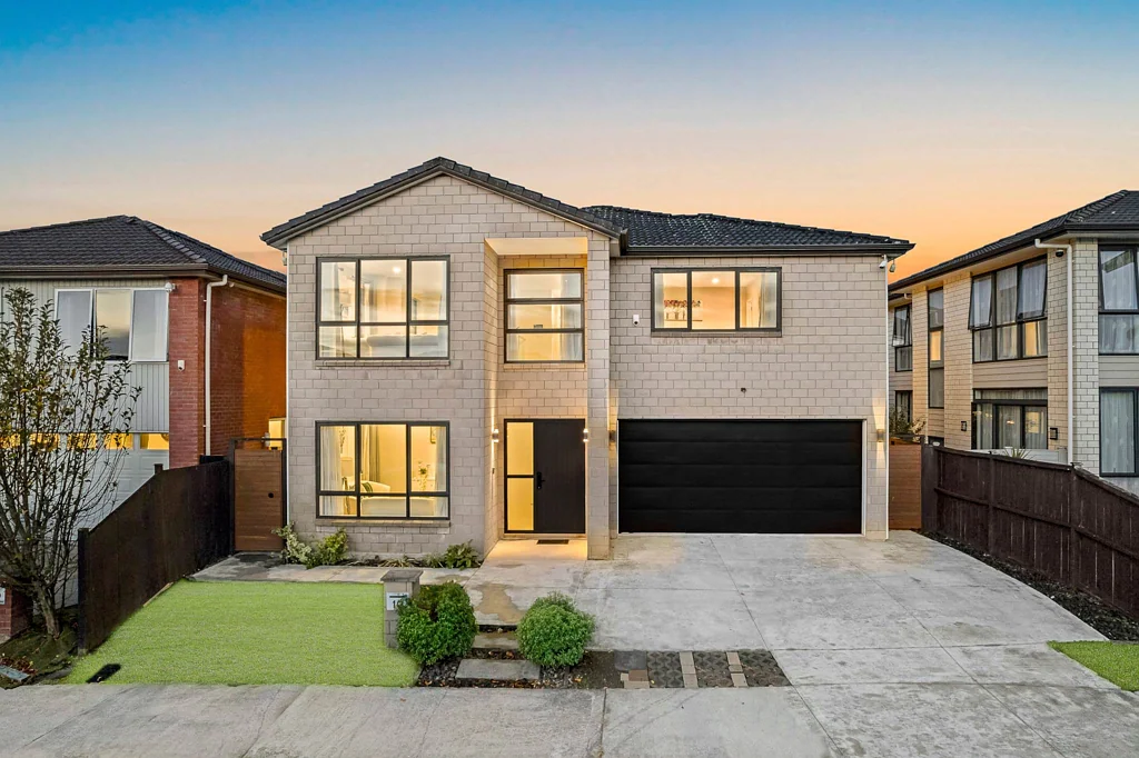 10 Demeter Street, Flat Bush, Manukau City, Auckland