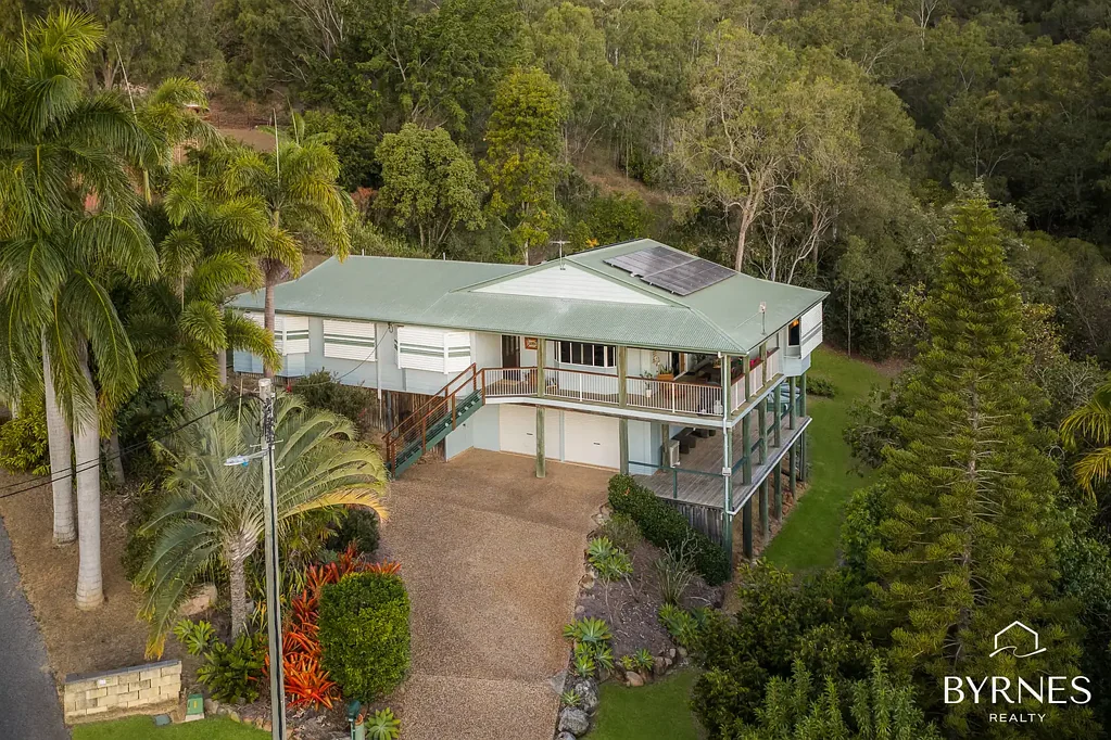 Telina 4 Slaapkamer MODERN QUEENSLANDER ON 1,607M2 WITH TRANQUIL SURROUNDINGS & STUNNING VIEWS