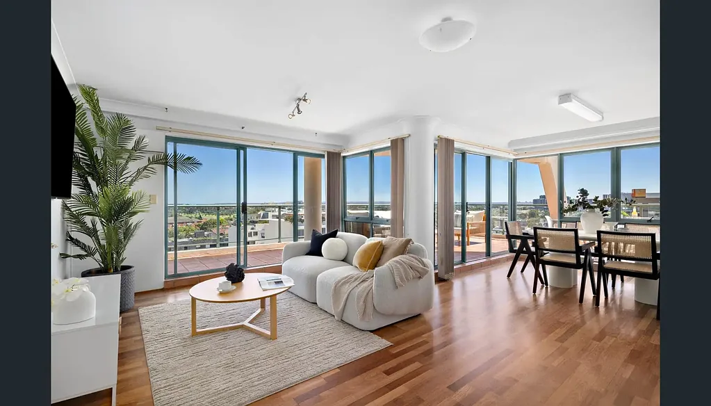Luxury 3 bedroom with expansive views