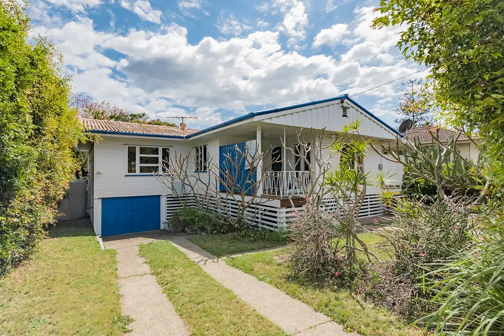 Family Home With Multiple Verandahs