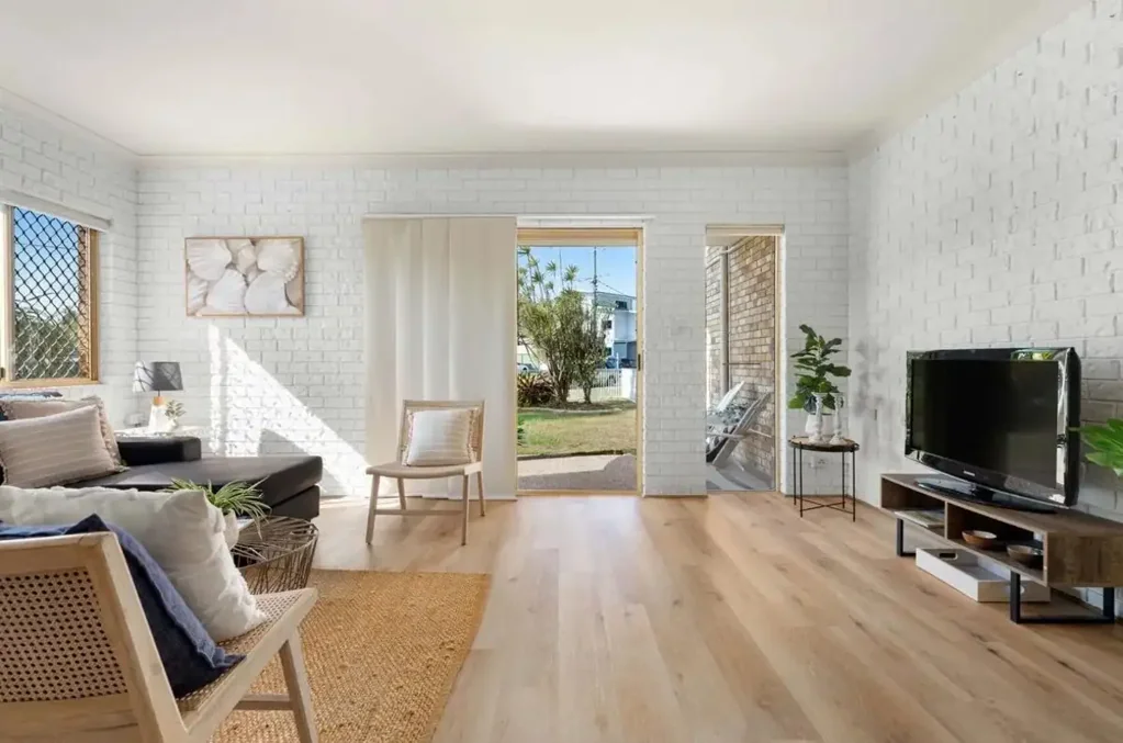 Coastal Ground Floor Unit with Water Views